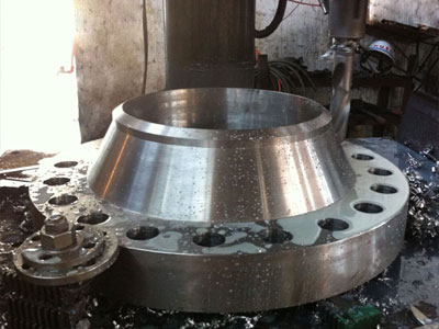 our ASME B16.5 WELD NECK FLANGES SERIES A OR B manufacturing plant Mumbai